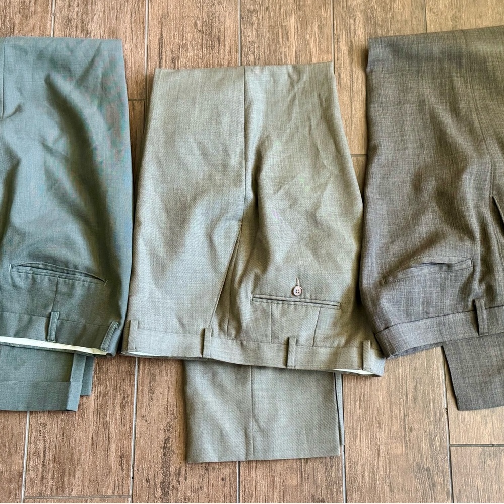 Men's Classic Gray and Green Pants